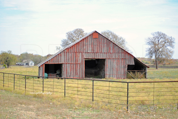 Barn Pictures in Ector, Texas