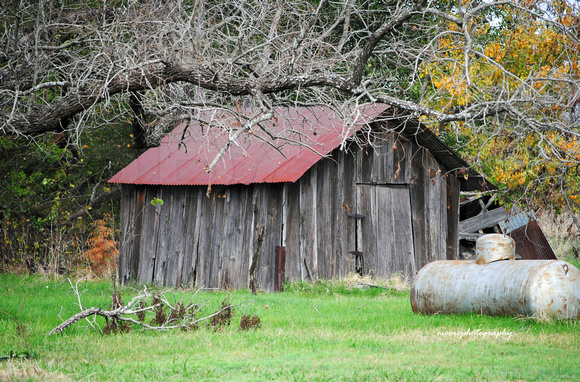 Old Barn Pictures in Ravenna, Texas