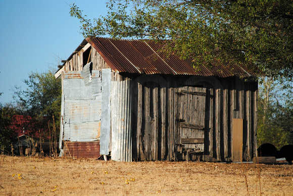 Old Barn Image in Honey Grove, Texas